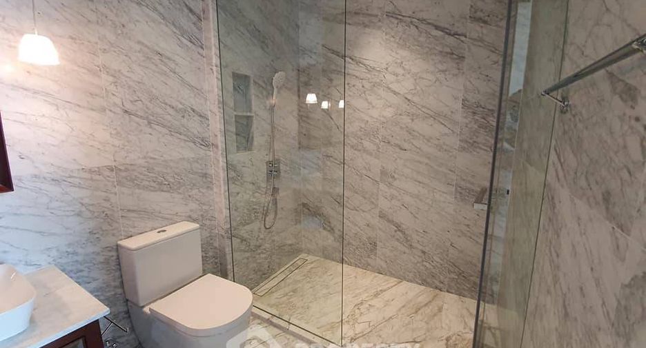 For sale 1 bed condo in Watthana, Bangkok