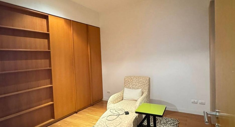 For sale 2 bedrooms condo in Yan Nawa, Bangkok