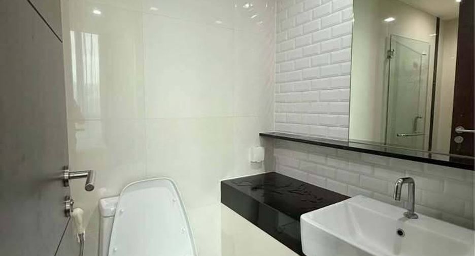 For sale 1 bed condo in Pathum Wan, Bangkok