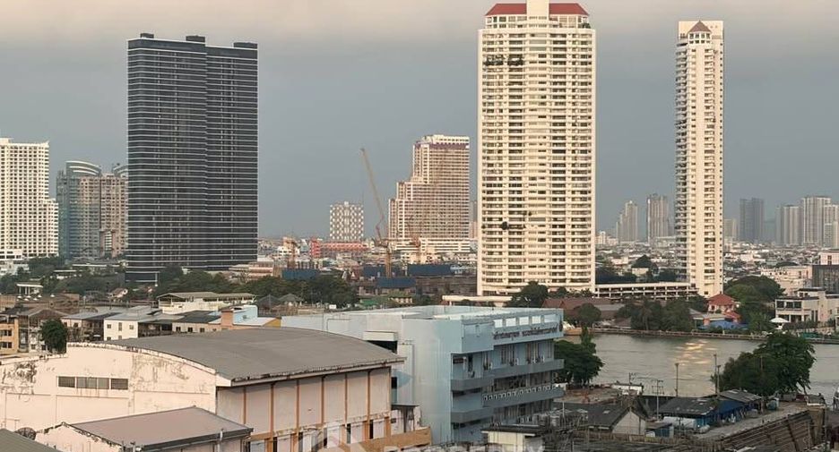 For sale 2 bedrooms condo in Sathon, Bangkok