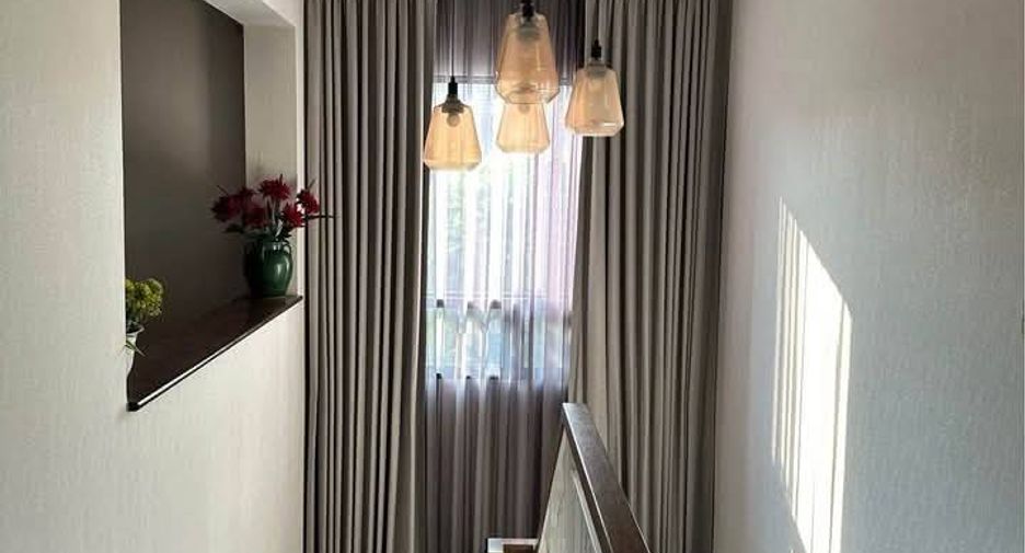 For sale 4 bedrooms house in Prawet, Bangkok