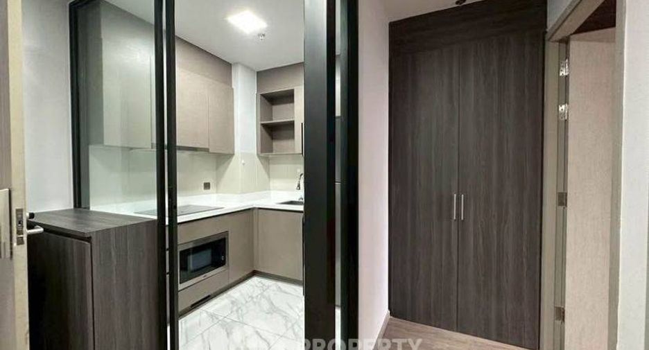 For sale 2 bedrooms condo in Watthana, Bangkok
