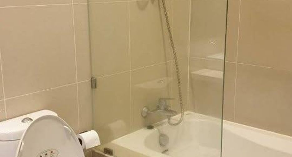 For sale 1 bed condo in Khlong Toei, Bangkok