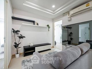 For sale 2 bedrooms condo in Wang Thonglang, Bangkok