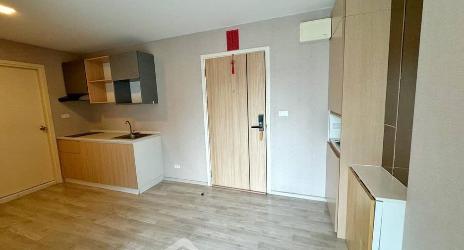 For sale 2 bedrooms condo in Chatuchak, Bangkok