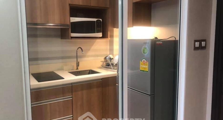 For sale 1 bed condo in Khlong Toei, Bangkok