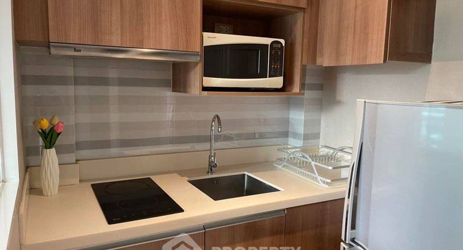For sale 1 bed condo in Khlong Toei, Bangkok