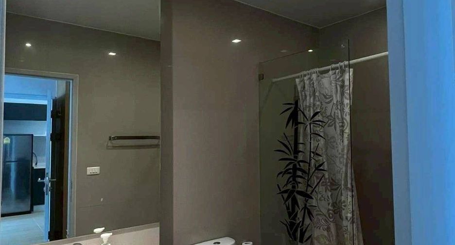 For sale 1 bed condo in Khlong Toei, Bangkok