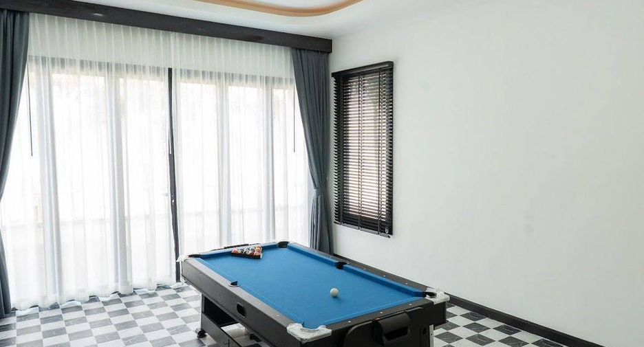 For sale 4 bedrooms villa in East Pattaya, Pattaya