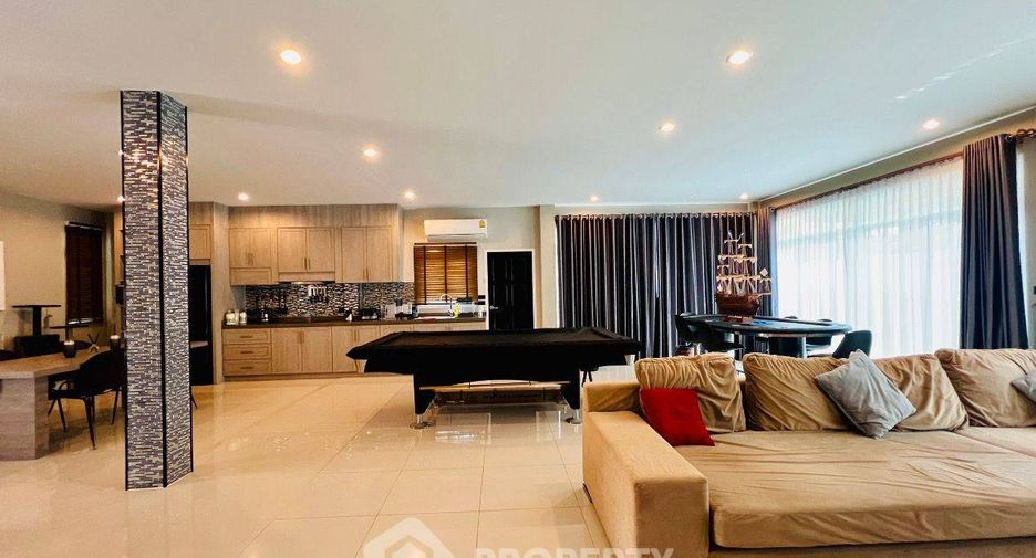 For sale 4 bedrooms villa in East Pattaya, Pattaya
