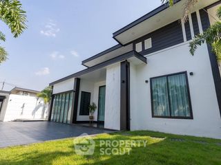 For sale 4 bedrooms villa in Bang Lamung, Chonburi