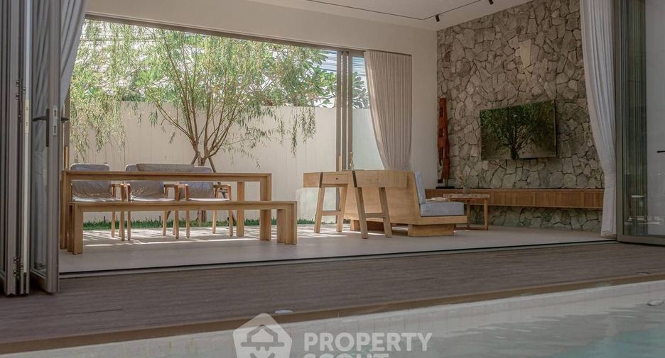 For sale 4 bedrooms villa in East Pattaya, Pattaya