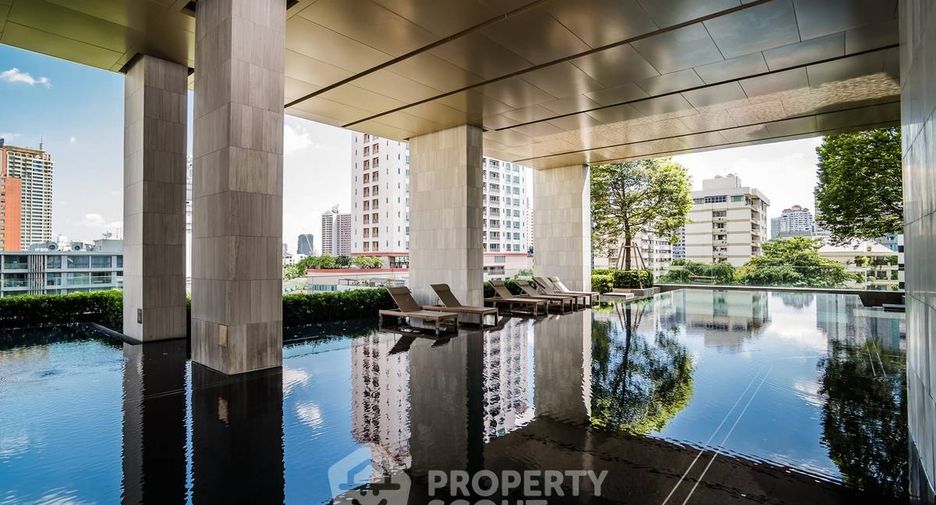 For sale 1 bed condo in Khlong Toei, Bangkok
