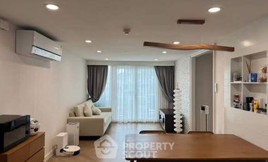 For sale 2 ベッドルーム condo in Yan Nawa, Bangkok