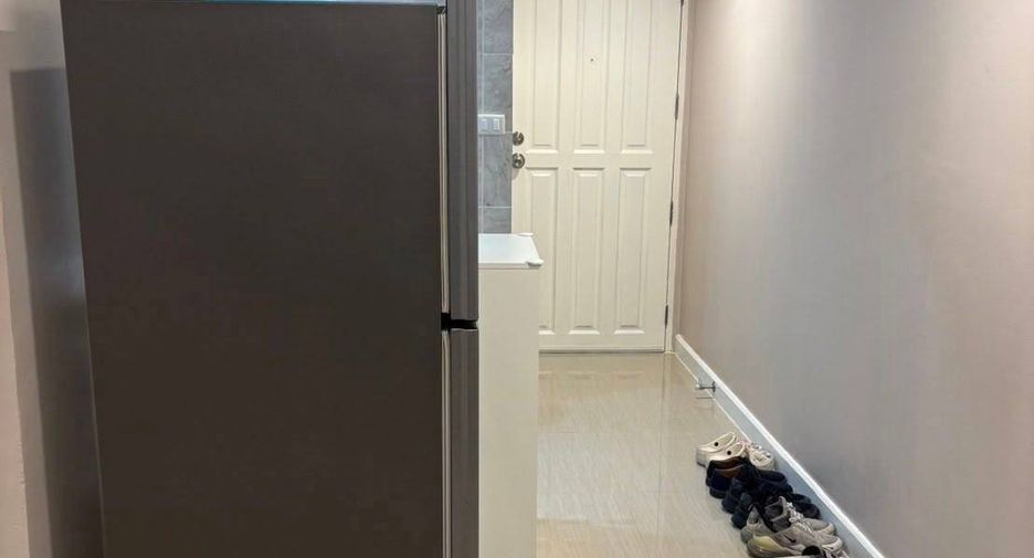 For sale 2 bedrooms condo in Khlong Toei, Bangkok