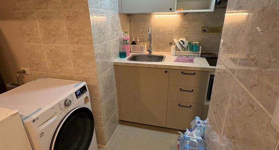 For sale 2 bedrooms condo in Khlong Toei, Bangkok