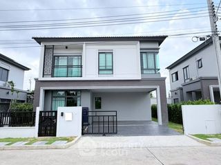 For sale 4 bedrooms house in Lat Krabang, Bangkok
