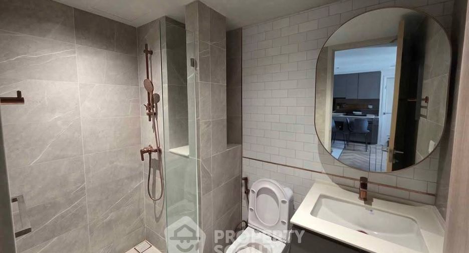 For sale 2 bedrooms condo in Watthana, Bangkok