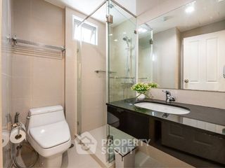 For sale 3 bedrooms condo in Huai Khwang, Bangkok