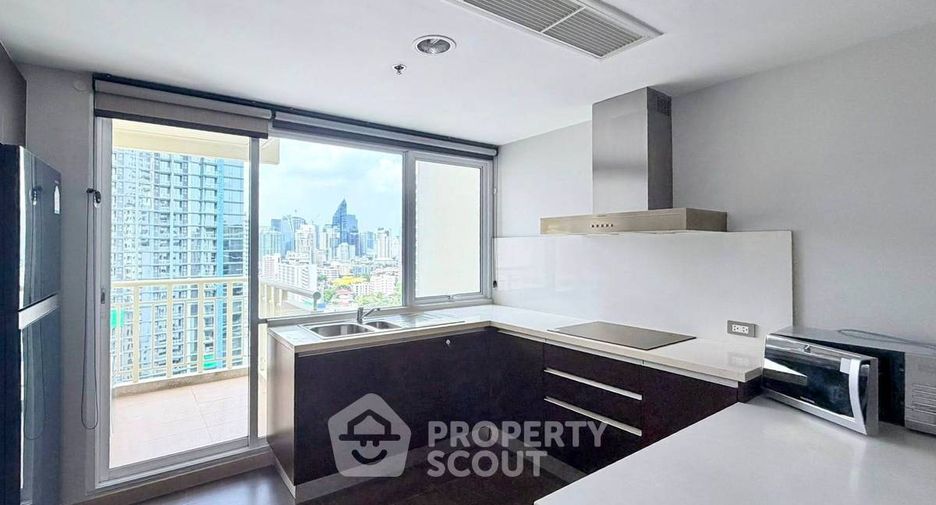 For rent and for sale 2 bedrooms condo in Khlong Toei, Bangkok