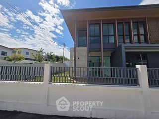 Casa en venta de 4 habitaciones en East Pattaya, Pattaya