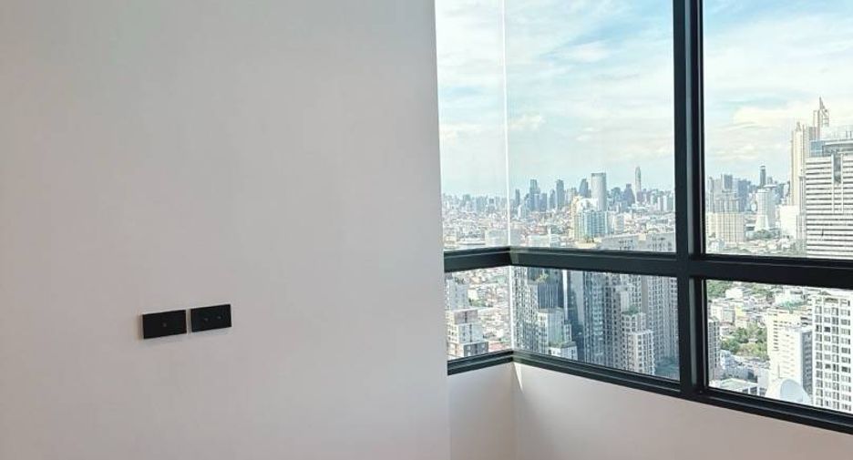 For rent and for sale 2 bedrooms condo in Khlong San, Bangkok