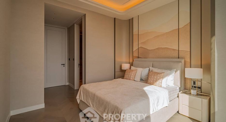 For sale 3 bedrooms condo in Pathum Wan, Bangkok