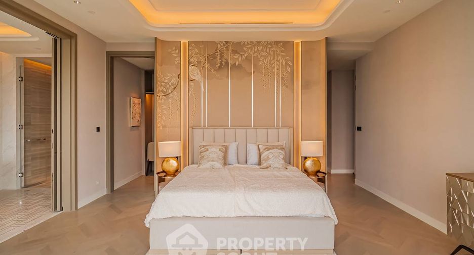 For sale 3 bedrooms condo in Pathum Wan, Bangkok