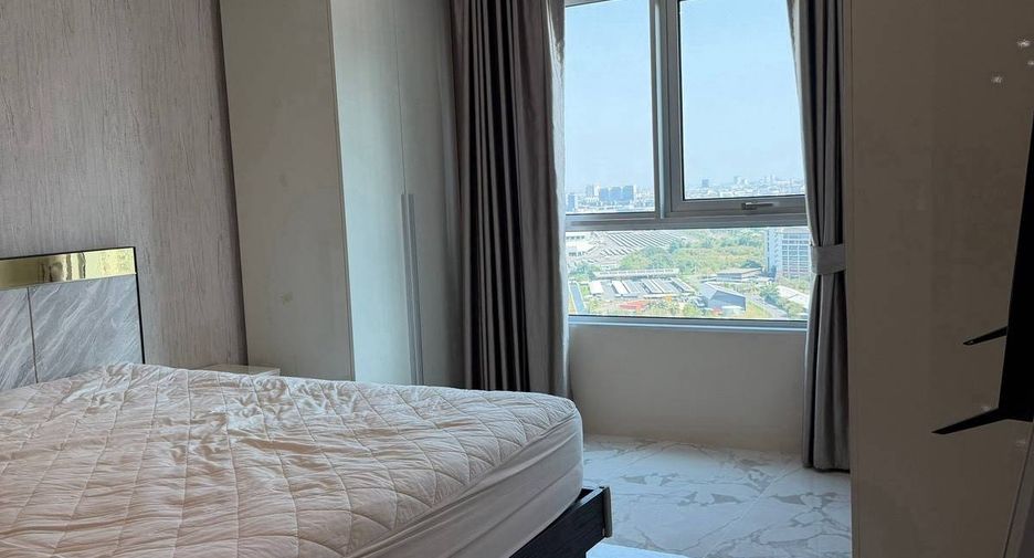 For rent and for sale 2 bedrooms condo in Huai Khwang, Bangkok