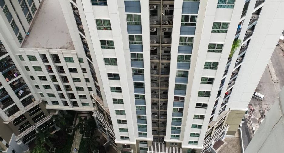 À louer et à vendre 2 chambres condo à Huai Khwang, Bangkok
