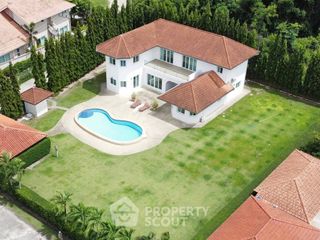 À louer et à vendre 5 chambres villa à Bang Lamung, Chonburi
