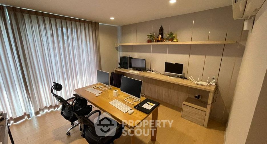 For sale 3 bedrooms townhouse in Bang Khun Thian, Bangkok