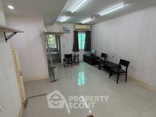 For sale 3 bedrooms townhouse in Prawet, Bangkok