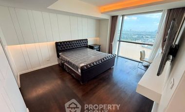 For sale 3 bedrooms condo in Yan Nawa, Bangkok