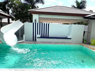 For sale 4 bedrooms villa in Bang Lamung, Chonburi