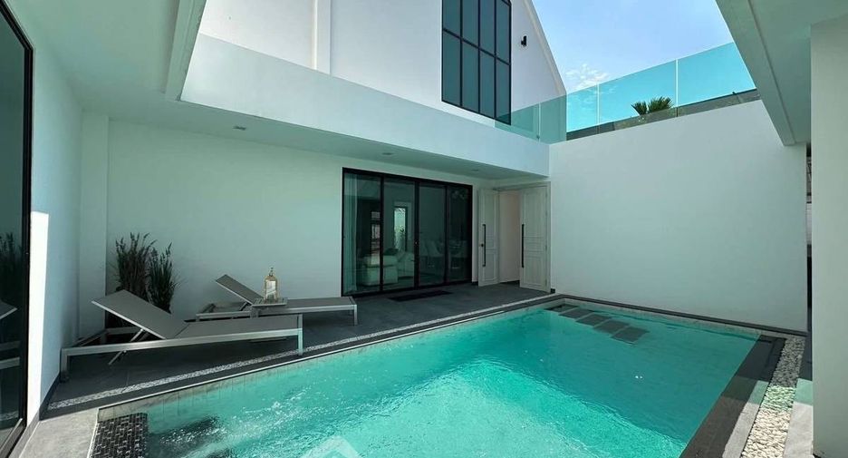 For sale 3 bedrooms villa in Huay Yai, Pattaya