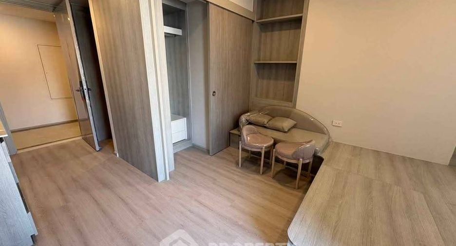 For sale 1 bed condo in Huai Khwang, Bangkok