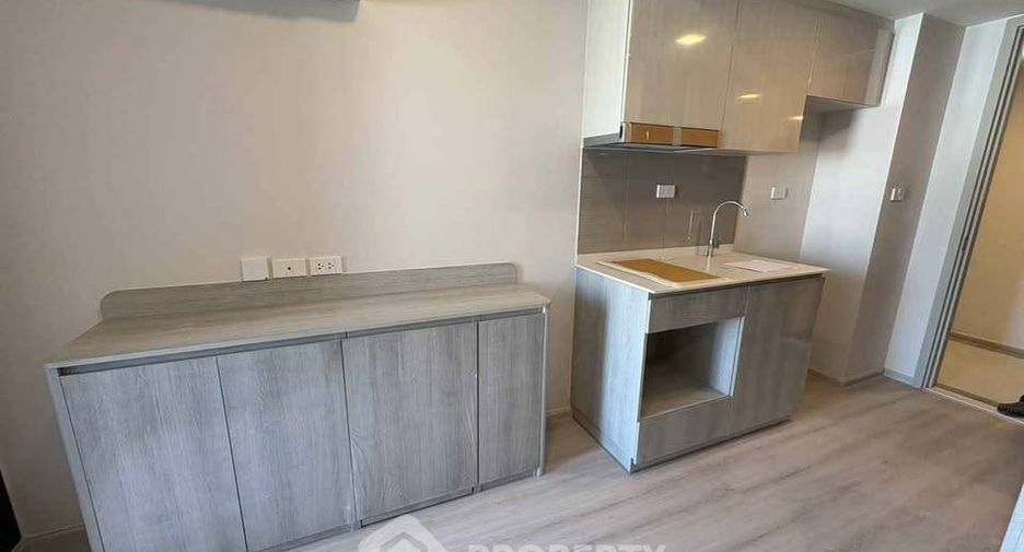 For sale 1 bed condo in Huai Khwang, Bangkok