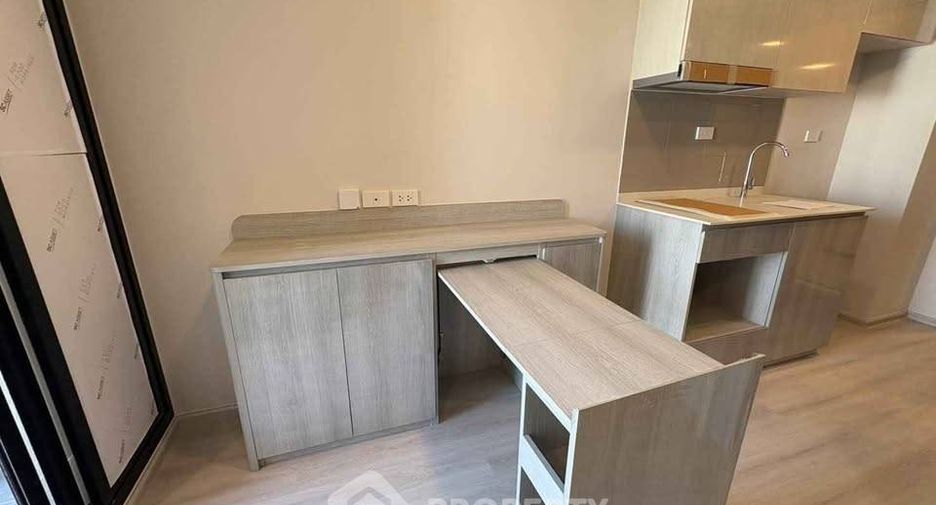 For sale 1 bed condo in Huai Khwang, Bangkok