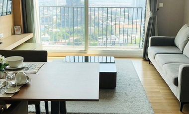 À vendre 2 chambres condo à Khlong Toei, Bangkok