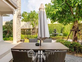 For sale 4 bedrooms house in Bang Khen, Bangkok