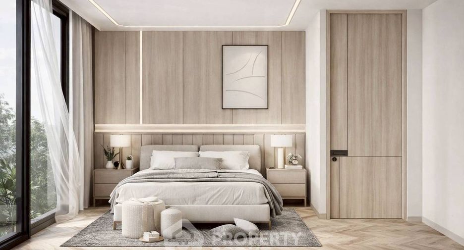 For rent and for sale 5 bedrooms townhouse in Watthana, Bangkok