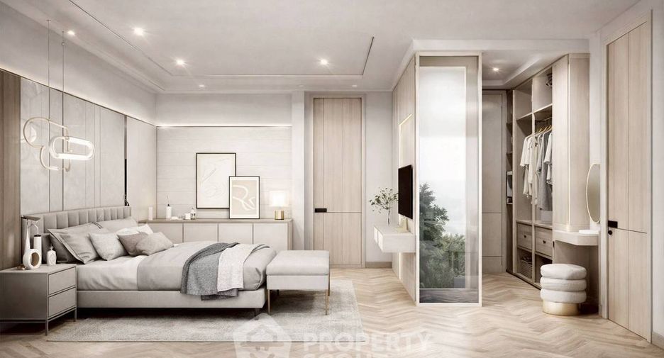 For rent and for sale 5 bedrooms townhouse in Watthana, Bangkok