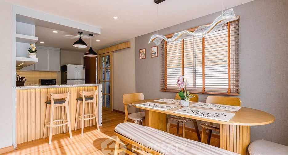 For sale 3 bedrooms house in East Pattaya, Pattaya