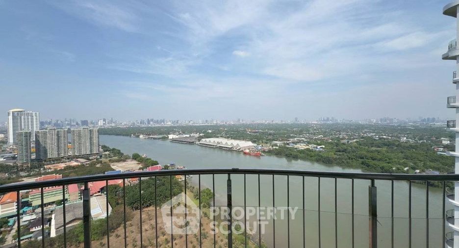 For sale 2 bedrooms condo in Yan Nawa, Bangkok