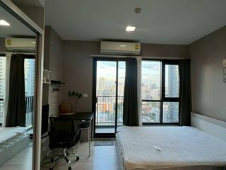 Продажа 1 кровать кондо в Хуаи Кхщанг, Бангкок