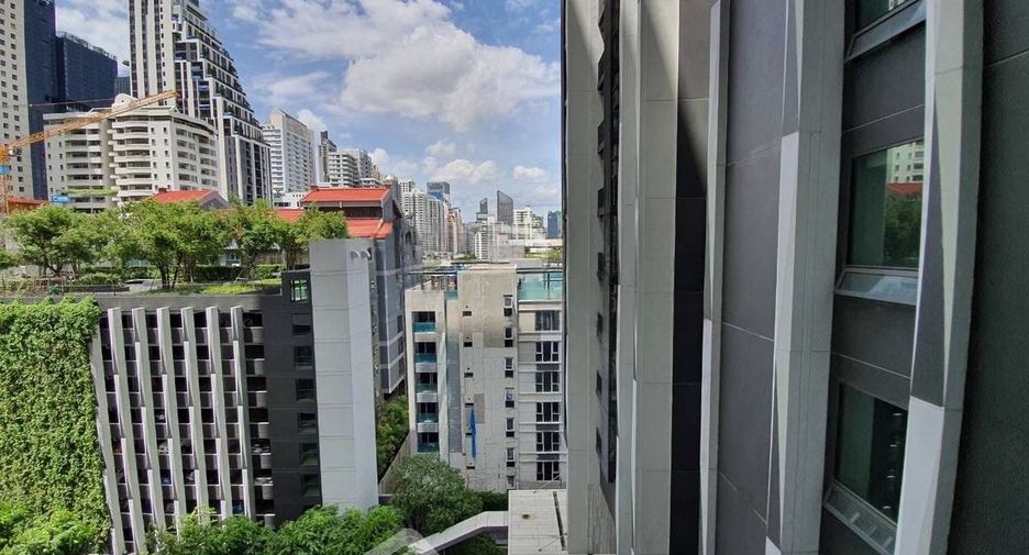 For rent and for sale 1 bed condo in Khlong Toei, Bangkok