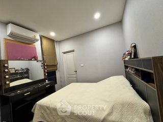 For sale 4 bedrooms house in Khlong Sam Wa, Bangkok
