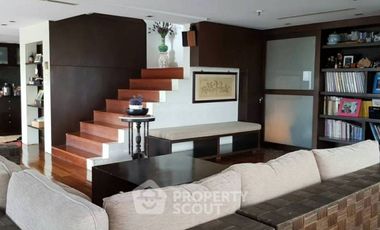 For sale 4 bedrooms condo in Watthana, Bangkok