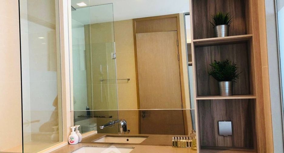 For rent and for sale 1 bed condo in Watthana, Bangkok